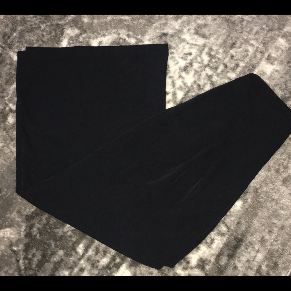 Black pleated trouser (high rise)- wife leg